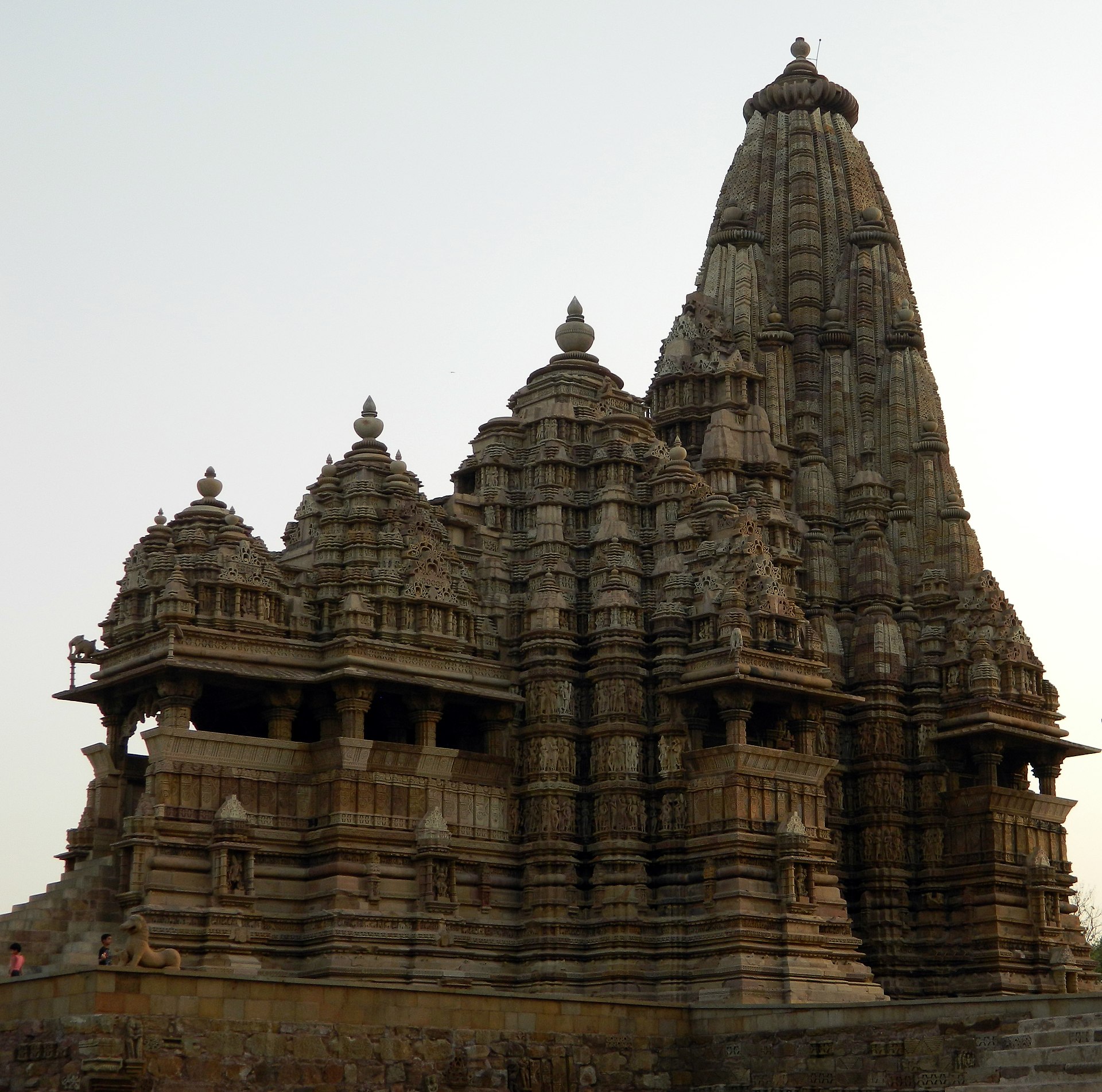  Prostitutes in Khajuraho Group of Monuments (IN)